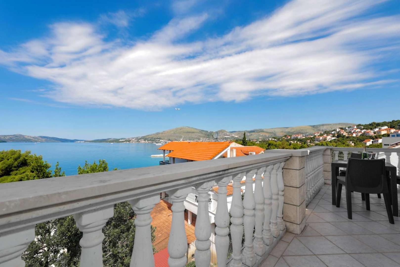 Apartments Lovric Τρογκίρ Εξωτερικό φωτογραφία