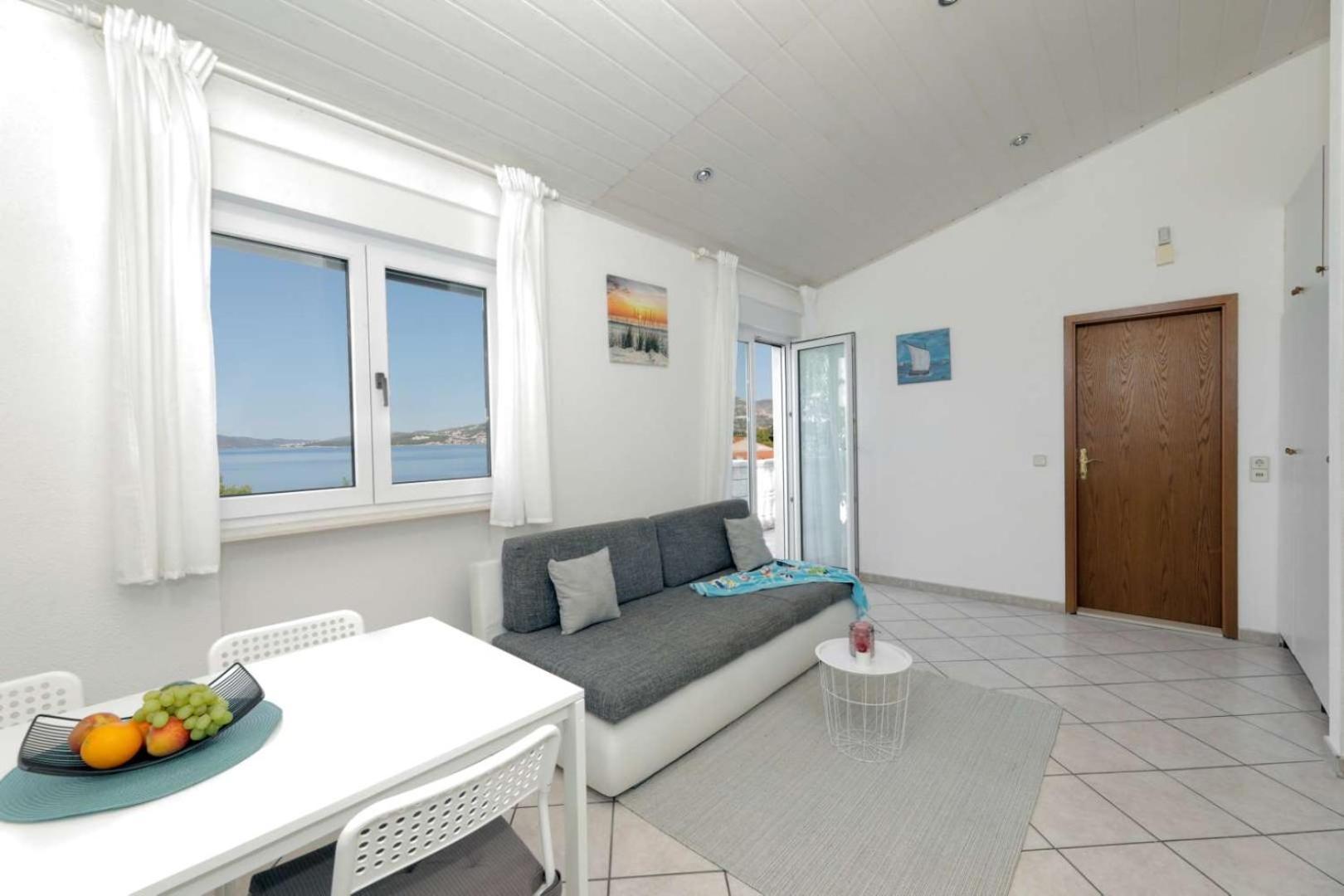 Apartments Lovric Τρογκίρ Εξωτερικό φωτογραφία
